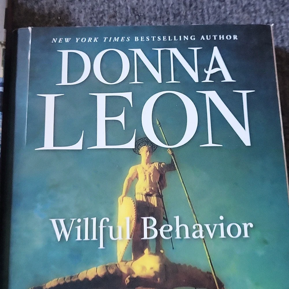 Donna Leon Book Collection - Set Of 12